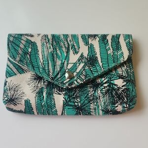 Origins Heavyweight Canvas Tropical Green and Cream Clutch 7.5 X 4.5 Snap Close
